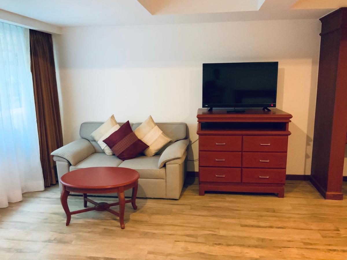 Pride Beach Resort - Adults Only Patong Ngoại thất bức ảnh